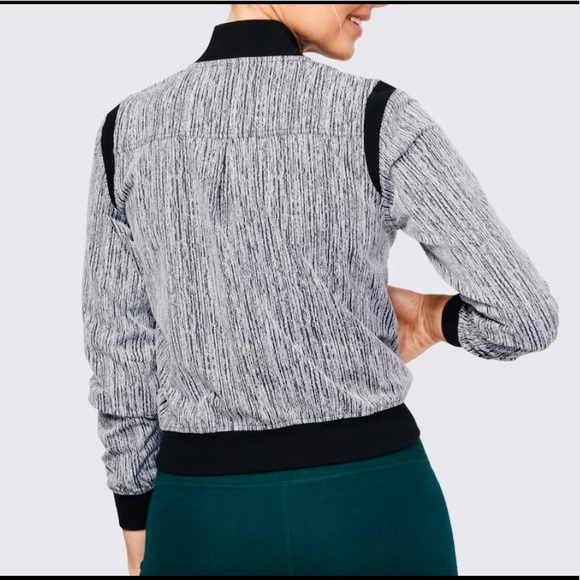 Manduka Yoga Bomber Jacket Sz S - Picture 2 of 8